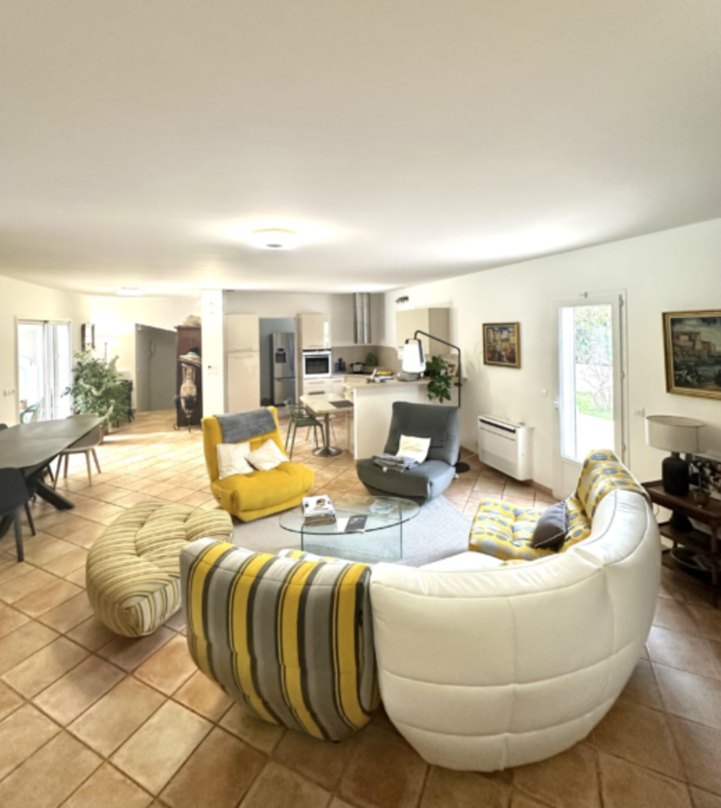 Villa de luxe avec piscine à Saint-Cyr-sur-Mer - 4 chambres, 3 salles de bain, 140m²